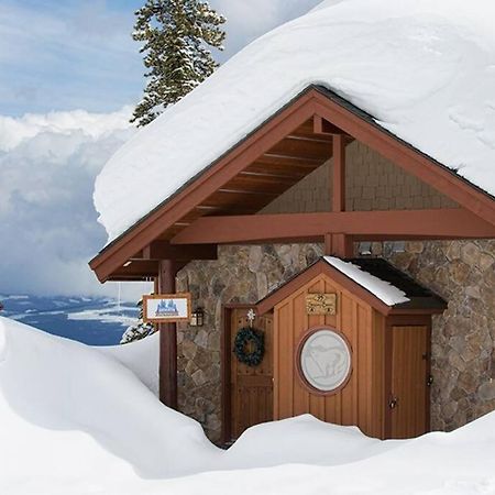 Snowy Bear Chalet W/ Hot Tub Big White Ski Resort Exterior foto