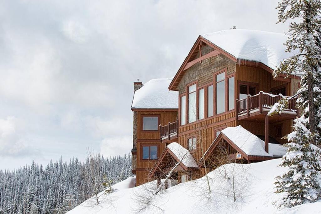 Snowy Bear Chalet W/ Hot Tub Big White Ski Resort Exterior foto